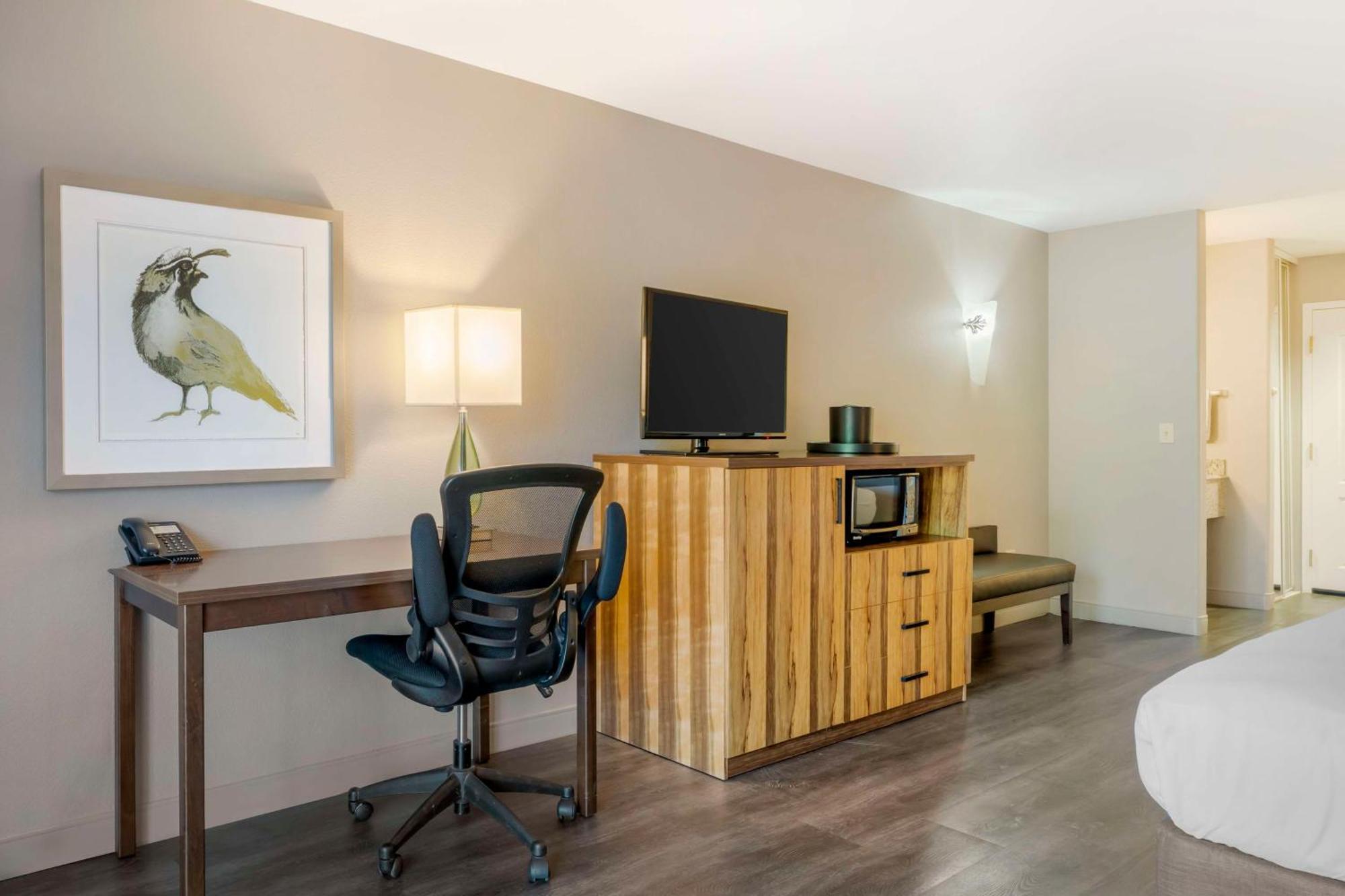 איינג'לס קאמפ Best Western Cedar Inn & Suites מראה חיצוני תמונה