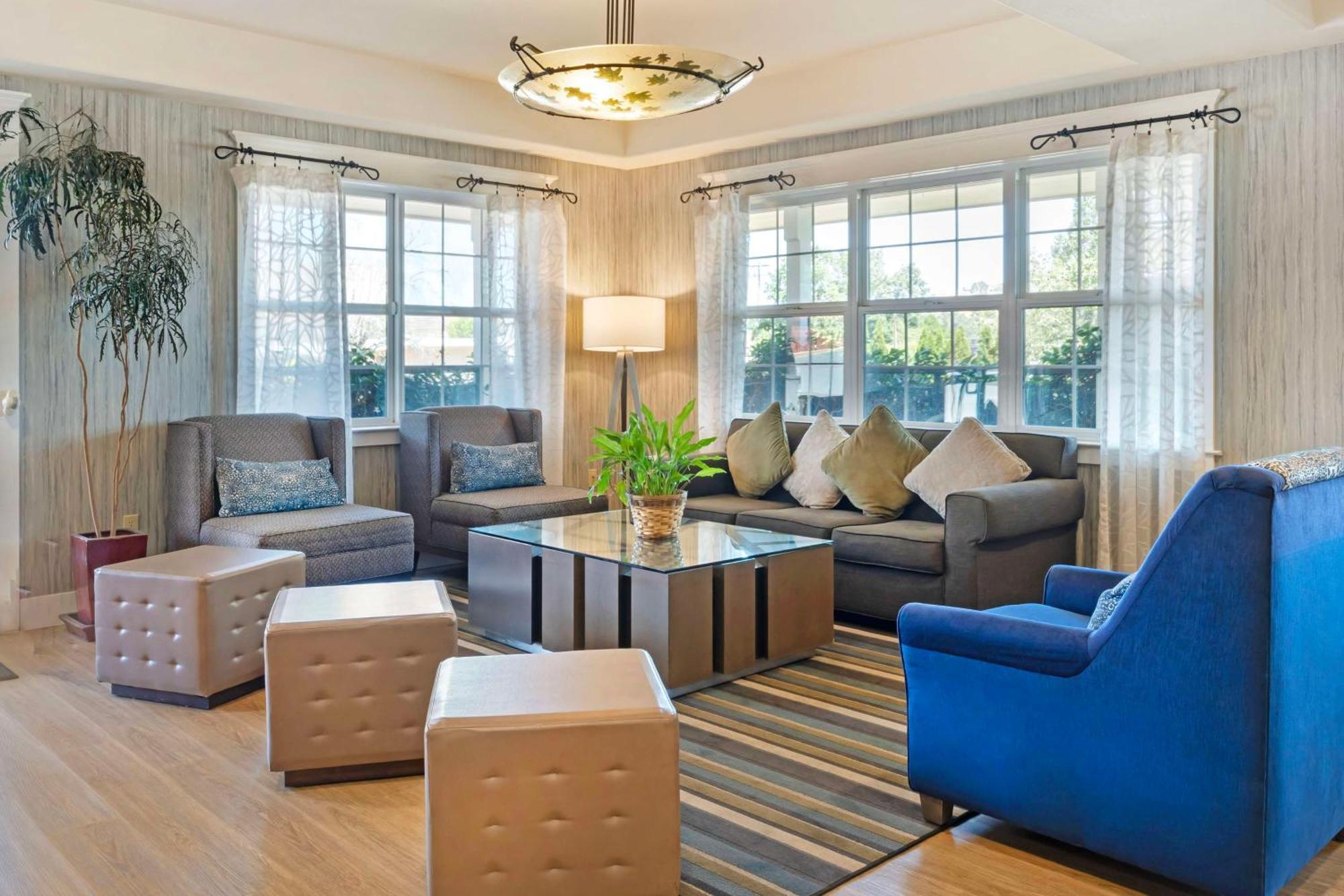 איינג'לס קאמפ Best Western Cedar Inn & Suites מראה חיצוני תמונה